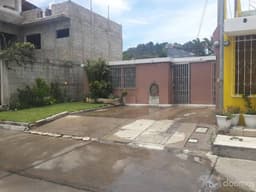 Vendo casa en Fuentes del Valle 1 San Miguel Petapa