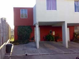 Comprar Casa Mixco ZONA 10
