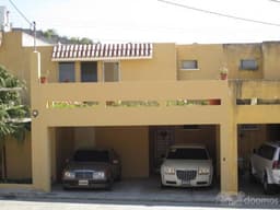 VENDO BONITA CASA EN COND. GEORGINAS SAN CRISTOBAL