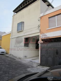 Vendo casa en zona 13 a 2 cuadras de DHL, final avenida hincapie