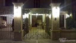 Casa de 2 niveles en zona 16, con excelentes acabados, ubicada en Condominio Altos de San Gaspar.