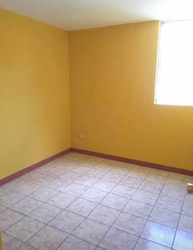 CITYMAX ANTIGUA RENTA CASA EN LA MESETA! — foto 4