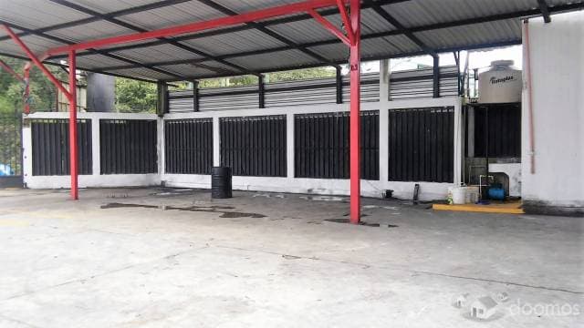 Alquilo Oficinas con bodegas y amplio estacionamiento — foto 2