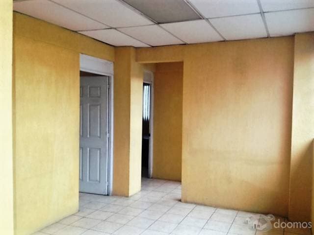 Alquilo Oficinas con bodegas y amplio estacionamiento — foto 4