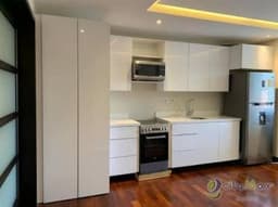 Alquiler Apartamento Zona 14, 1 habitación, amplio e iluminado