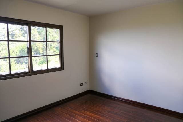 Renta Casa Zona 16 Vista Hermosa IV — foto 8