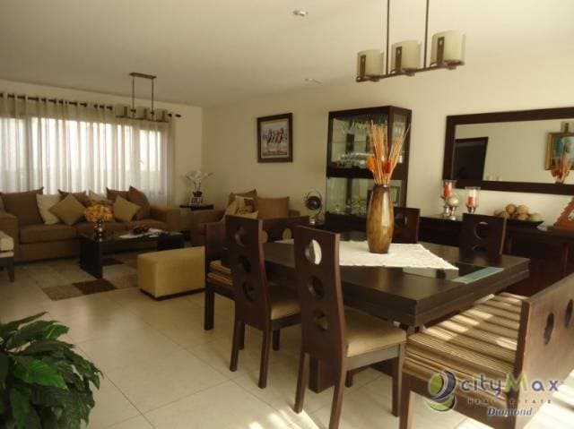 Venta Casa en Exclusivo Sector EL NARANJO — foto 5