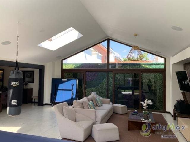 Venta Casa en Exclusivo Sector EL NARANJO — foto 6