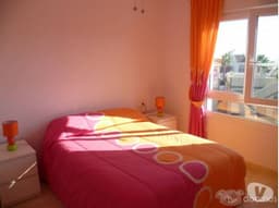 Alquiler todo el año 2 canales, 2 baños, 2piscines, jardín, solarium, instalaciones