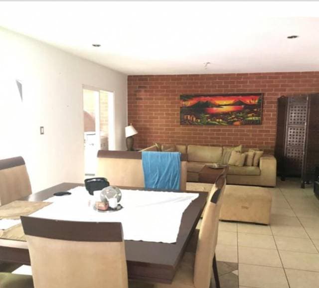 Excelente Precio Venta- Casa en zona 16 — foto 2
