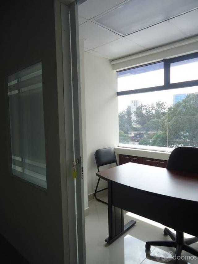 OFICINA AMUEBLADA EN RENTA EN ZONA 10 — foto 2