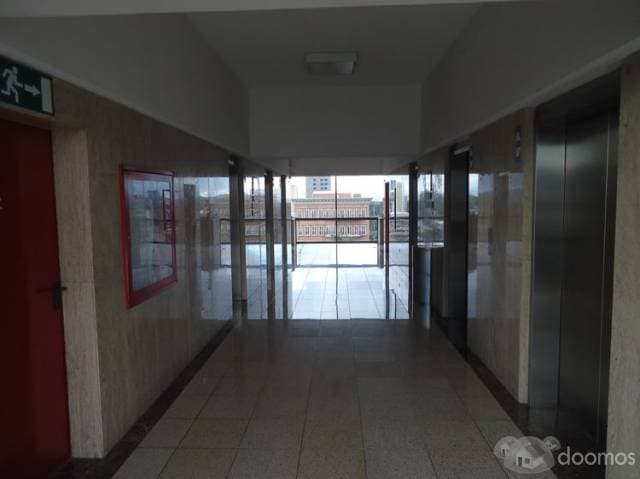 OFICINA EN RENTA EN ZONA 10 EDIFICIO CORPORATIVO DIAGONAL 6 — foto 1