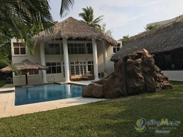 Programa tu escapada a la Playa de viernes a domingo, Linda Casa en Renta — foto 2