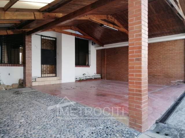Amplia casa en renta en Z15 — foto 1