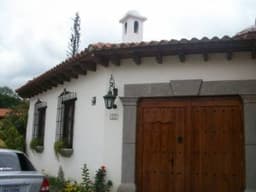 CityMax Antigua renta casa amueblada en residencial de Antigua Guatemala