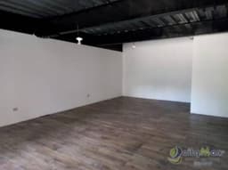 Renta de local comercial en excelente ubicación en zona 10