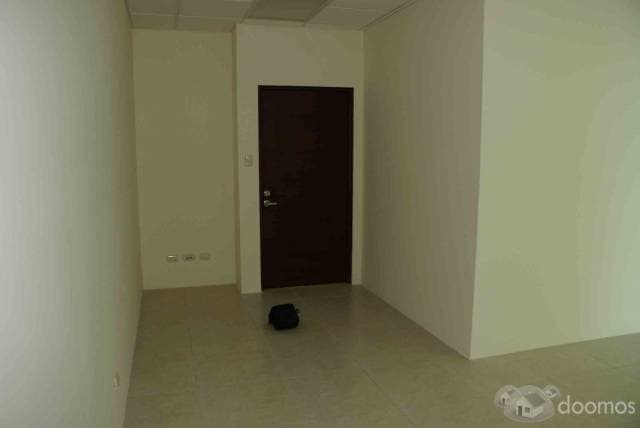Alquilo Oficina en Zona Pradera zona 10 — foto 2