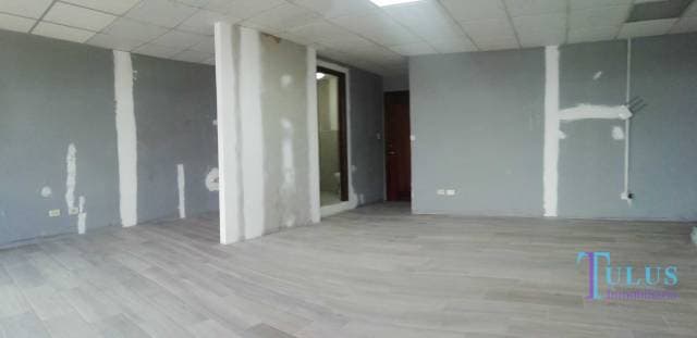 Oficina en renta en zona 10 Guatemala — foto 1