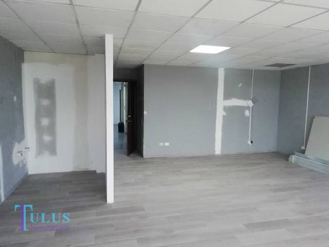 Oficina en renta en zona 10 Guatemala — foto 2
