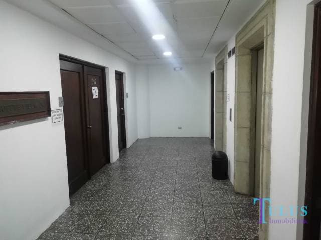 Oficina en renta en zona 10 Guatemala — foto 3