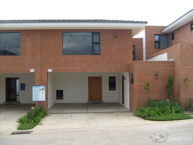 VENDO casa en LAS CHARCAS ZONA 11 — foto 1