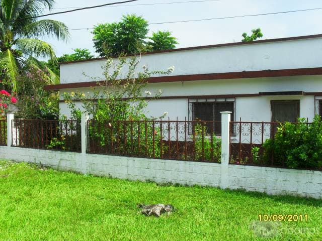 VENDO BELLA CASA DE TERRAZA CON JARDIN INTERNO. — foto 2