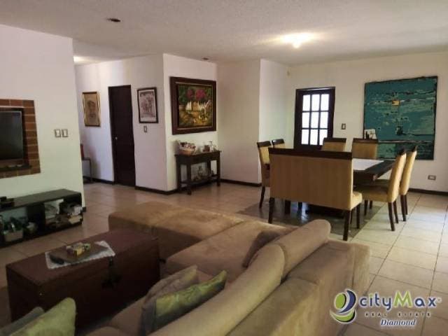Venta Casa ubicada en área de Kanajuyú zona 16 — foto 3