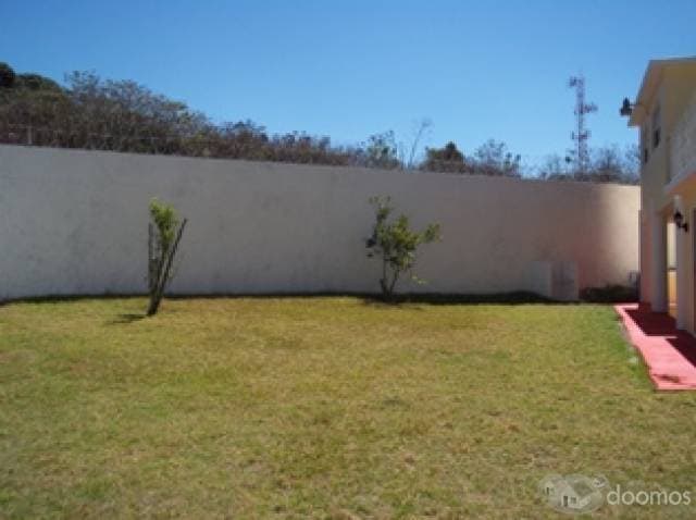 VENDO HERMOSA CASA CON GRAN TERENO — foto 6