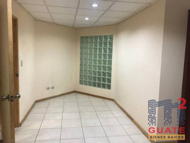 Oficina de 23 m2 de construcción en Renta, Zona 10 — foto 3