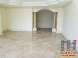 Apartamento de 318 m2 de construcción en Venta, Zona 14