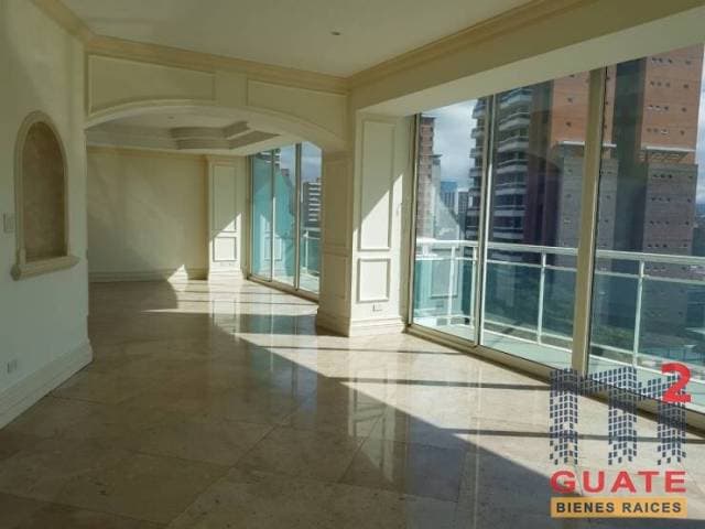 Apartamento de 318 m2 de construcción en Venta, Zona 14 — foto 2
