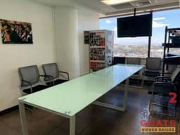 Oficina de 346 m2 de construcción en Renta, Zona 11