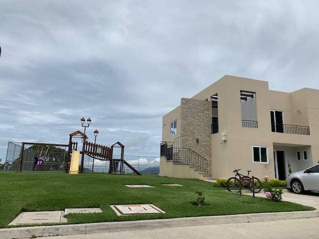 Venta de casa en condominio en Fraijanes — foto 2
