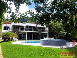Casa de 450 m2 de construcción en Renta, Carretera a El Salvador