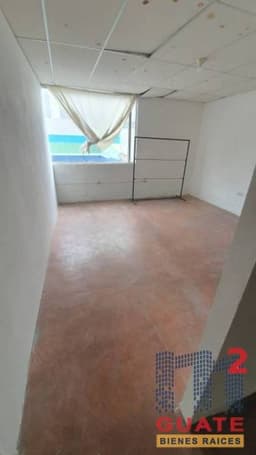Local de 126 m2 de construcción, en Renta Zona 10