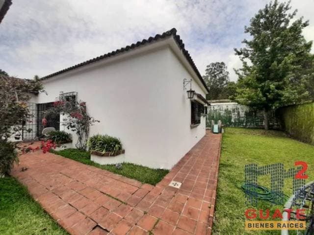 Casa de 302 m2 de construcción, en Renta, Zona 15 — foto 10
