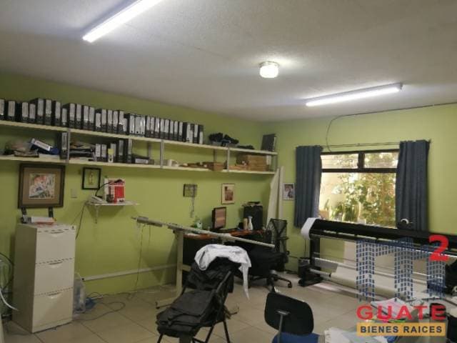 Casa de 399.9 m2 de construcción en Venta, Zona 13 — foto 2