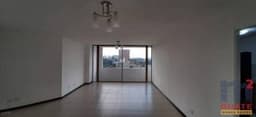 Apartamento de 138 m2 de construcción en Renta, Zona 10