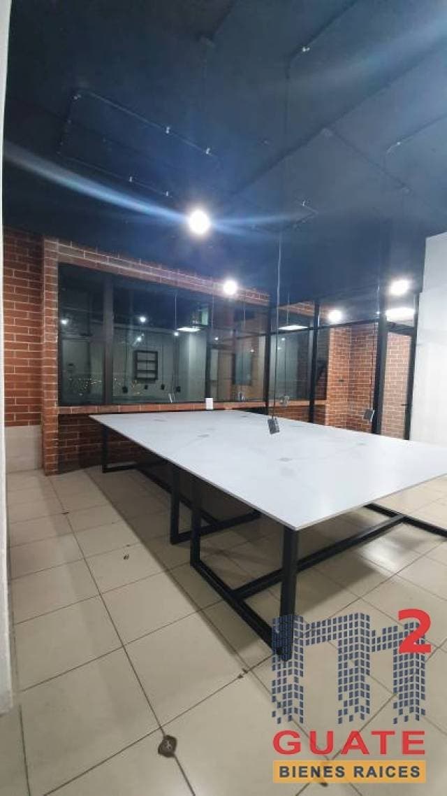 Oficina de 49 m2 de construcción, en Renta Zona 11 — foto 3