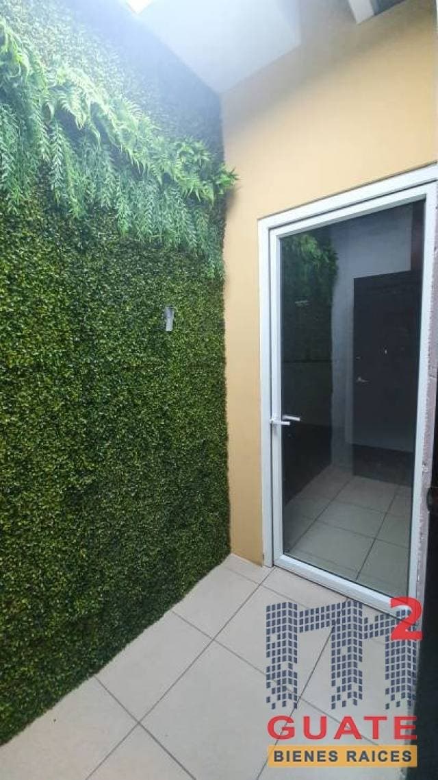 Oficina de 49 m2 de construcción, en Renta Zona 11 — foto 6