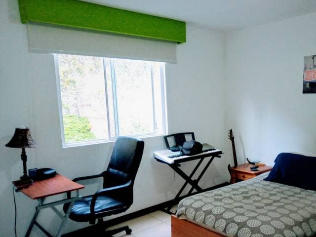 Alquiler casa en zona 16 — foto 2