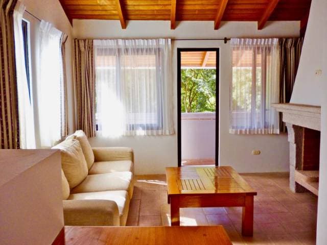 CityMax Antigua alquila apartamento amueblado en Santa Ana — foto 6