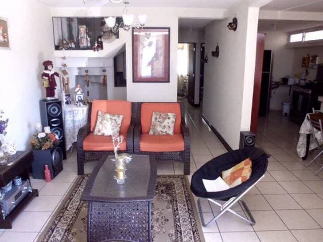 Casa de dos niveles en venta y en renta en Villa Nueva — foto 1