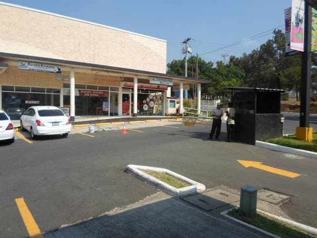 Local Comercial en Venta San Cristóbal Guatemala — foto 3