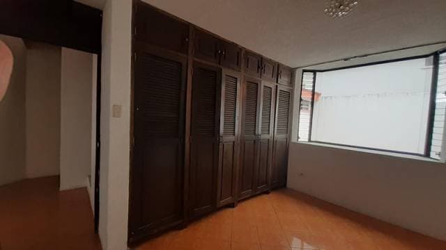 CASA EN VENTA SAN CRISTÓBAL EN COLONA SOBRE BULEVAR — foto 9