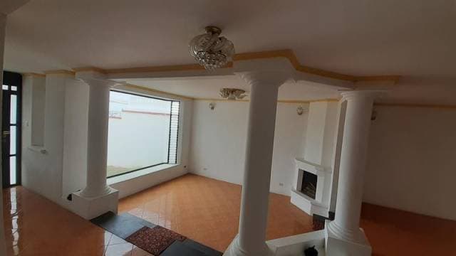 CASA EN VENTA SAN CRISTÓBAL EN COLONA SOBRE BULEVAR — foto 10