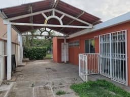 Casa en alquiler en San Cristóbal Sector B-1