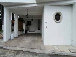 Casa en Venta en Condominio, Calzada Mateo Flores, Z.7
