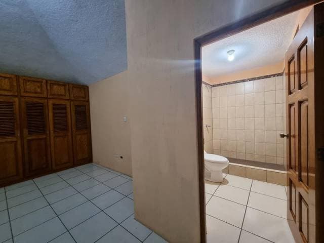 CASA EN VENTA DENTRO DE COLONIA PINARES, SAN CRISTÓBAL — foto 7