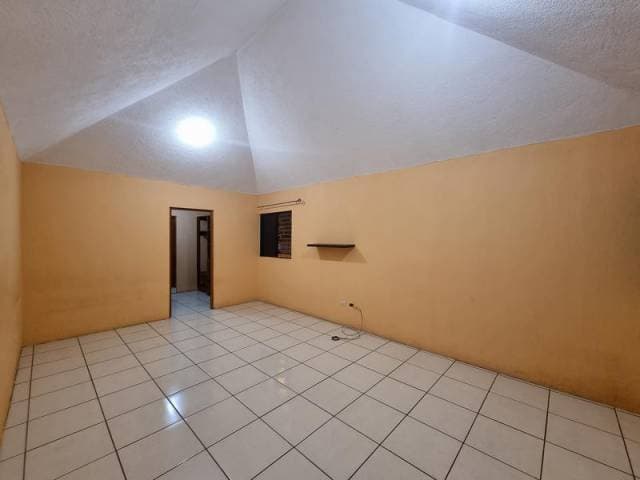 CASA EN VENTA DENTRO DE COLONIA PINARES, SAN CRISTÓBAL — foto 9